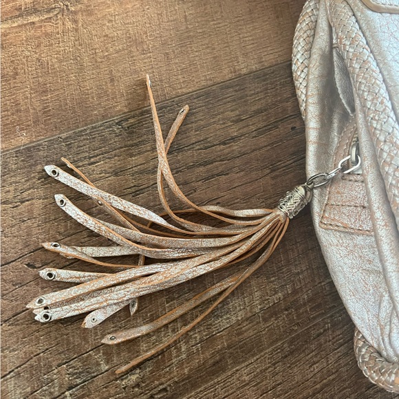 Cole Haan Metallic Beige Leather Pleated Hobo Purse Tassel - Picture 14 of 16